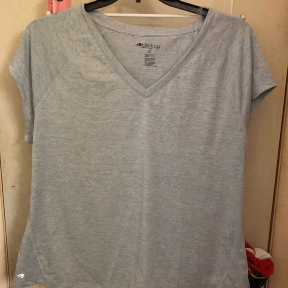 Never warn basic workout tee - Picture 1 of 4